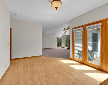 24963 Heritage Oaks Drive - Photo Thumbnail 10