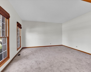 24963 Heritage Oaks Drive - Photo Thumbnail 4