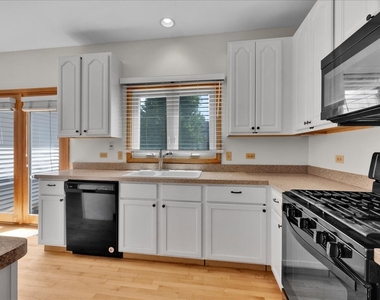 24963 Heritage Oaks Drive - Photo Thumbnail 14