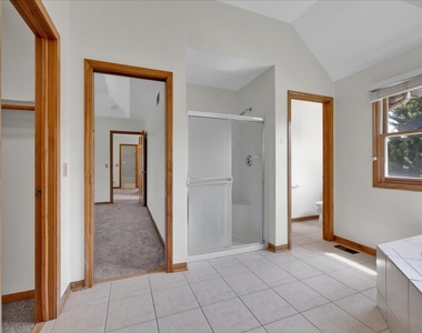 24963 Heritage Oaks Drive - Photo Thumbnail 30