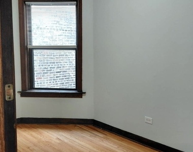 4810 W Armitage Avenue - Photo Thumbnail 7