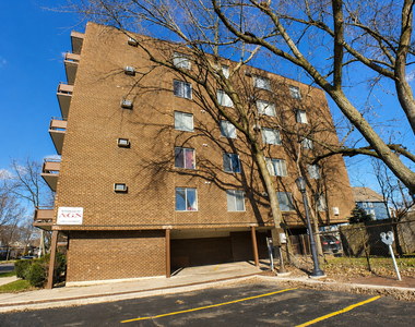 336 Lathrop Avenue - Photo Thumbnail 9