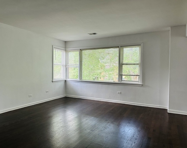 8638 Trumbull Avenue - Photo Thumbnail 10