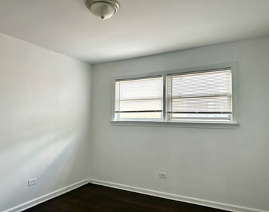 8638 Trumbull Avenue - Photo Thumbnail 11