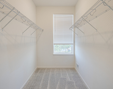 2939 Showplace Drive - Photo Thumbnail 25