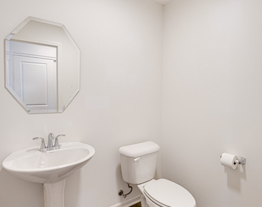 2939 Showplace Drive - Photo Thumbnail 3
