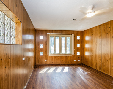 2334 S 10th Avenue - Photo Thumbnail 8