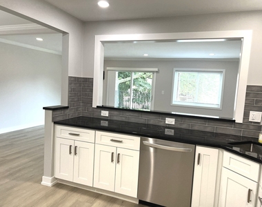 505 S Cleveland Avenue - Photo Thumbnail 2
