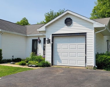 336 Burr Oak Circle - Photo Thumbnail 9
