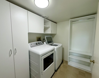 1316 E Evergreen Drive - Photo Thumbnail 6