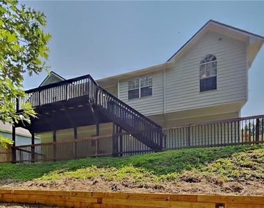 1020 Sycamore Summit - Photo Thumbnail 16