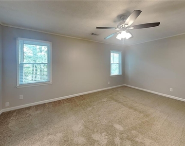 115 Spring Ridge Court - Photo Thumbnail 9