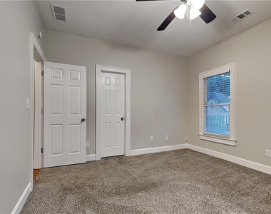 601 Peach Place - Photo Thumbnail 12