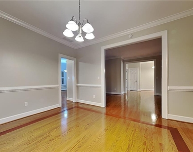 601 Peach Place - Photo Thumbnail 6