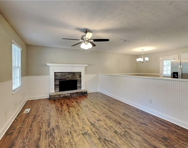 604 Dillon Drive - Photo Thumbnail 1