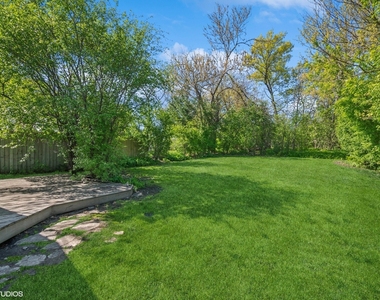 344 W Maple Street - Photo Thumbnail 16