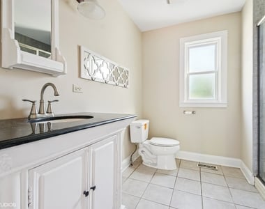 344 W Maple Street - Photo Thumbnail 8