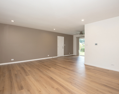 1021 Lonsdale Road - Photo Thumbnail 1
