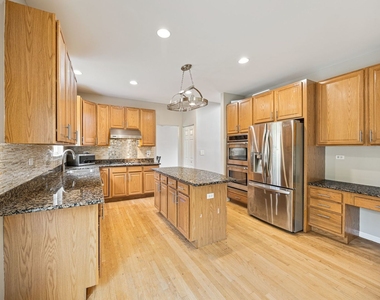 722 Aster Drive - Photo Thumbnail 9