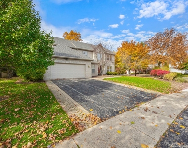 722 Aster Drive - Photo Thumbnail 1