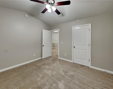 119 Spring Forrest Lane - Photo Thumbnail 14