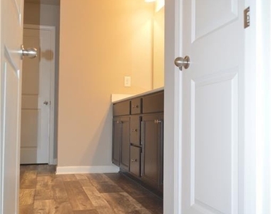 5348 Fox Hill Lane - Photo Thumbnail 13