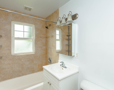 4231 W Nelson Street - Photo Thumbnail 7