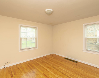 4231 W Nelson Street - Photo Thumbnail 2