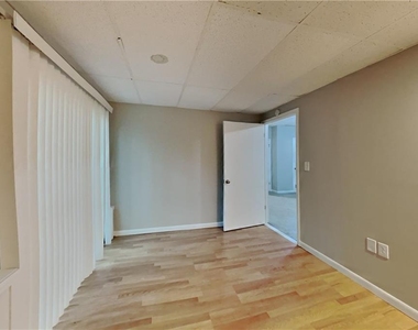 4094 Maxanne Drive Nw - Photo Thumbnail 4