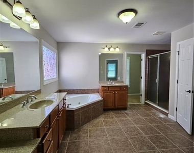 4598 Arbor Crest Place - Photo Thumbnail 14
