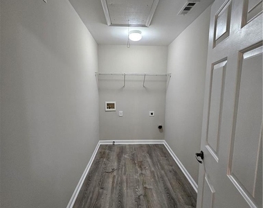 4598 Arbor Crest Place - Photo Thumbnail 21