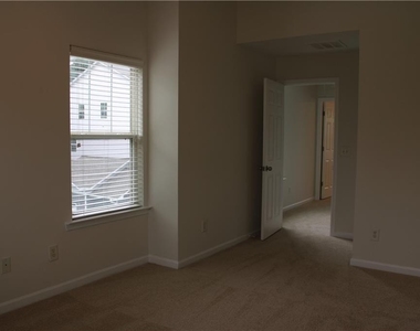 2059 Liberty Court Nw - Photo Thumbnail 17