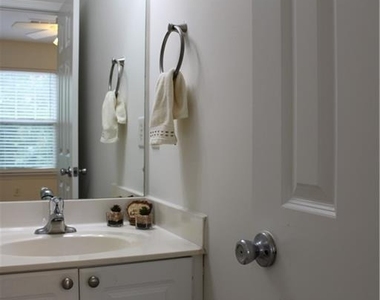 2059 Liberty Court Nw - Photo Thumbnail 14