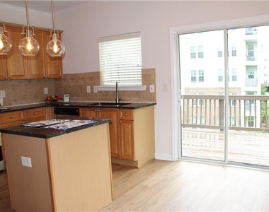 2059 Liberty Court Nw - Photo Thumbnail 8