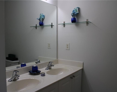2059 Liberty Court Nw - Photo Thumbnail 1