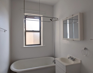 2518 N Kedzie Avenue - Photo Thumbnail 17