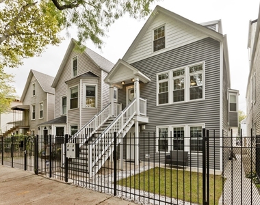 3121 N Monticello Avenue - Photo Thumbnail 1