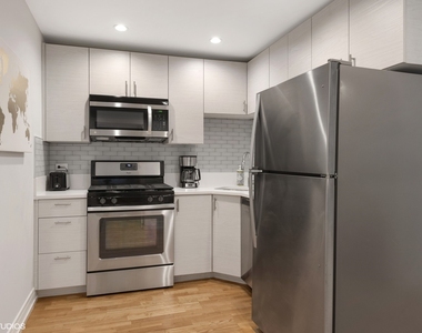 3121 N Monticello Avenue - Photo Thumbnail 8