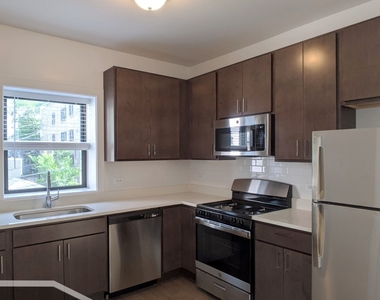 3409 W Fullerton Avenue - Photo Thumbnail 7