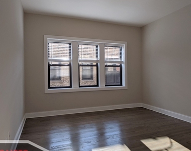 3409 W Fullerton Avenue - Photo Thumbnail 9