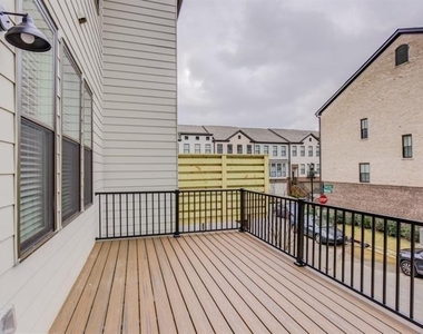 4304 Walsh Drive - Photo Thumbnail 33