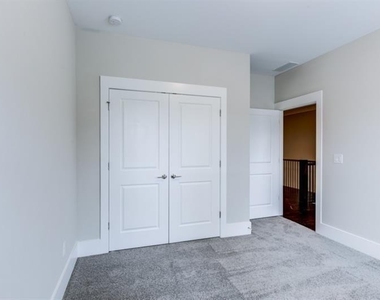 4304 Walsh Drive - Photo Thumbnail 26