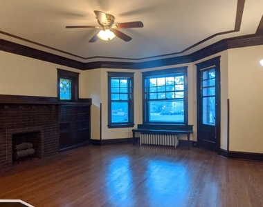 2825 W Logan Boulevard - Photo Thumbnail 1