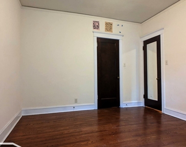 2825 W Logan Boulevard - Photo Thumbnail 14