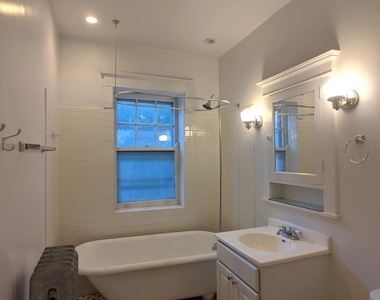 2825 W Logan Boulevard - Photo Thumbnail 21