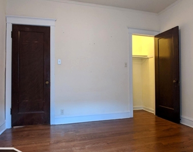 2825 W Logan Boulevard - Photo Thumbnail 16