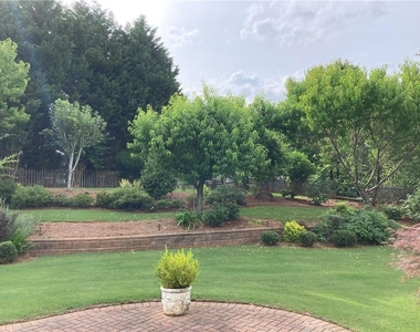 3205 E Gate Drive - Photo Thumbnail 2