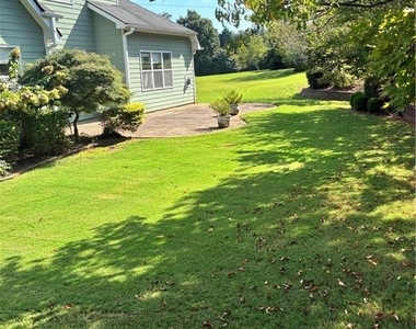 3205 E Gate Drive - Photo Thumbnail 26