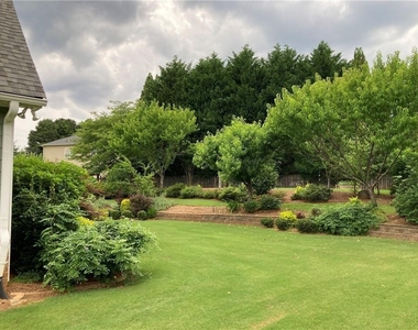 3205 E Gate Drive - Photo Thumbnail 3