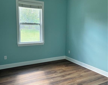 3205 E Gate Drive - Photo Thumbnail 19